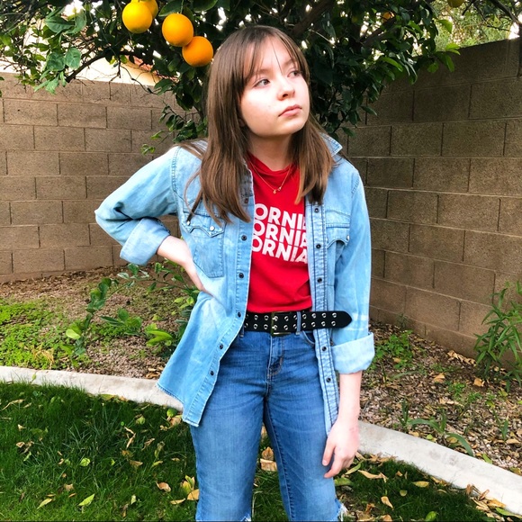 Levi's Tops - 🌟🌟🌟🌟🌟🆕 LEVI’S JEAN SHIRT SZ SMALL LIGHT-WASHED COLOR